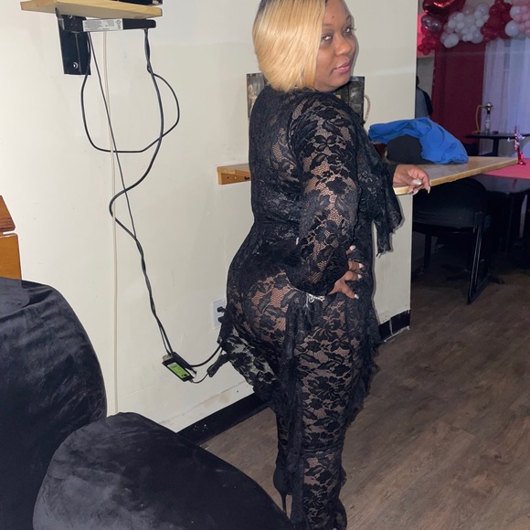 Meet your Posher, Jennaya - Picture 3 of 6